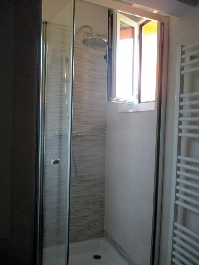 camere con bagno-Udine-stanze